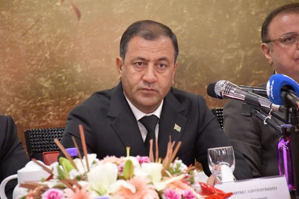 روابط دوستانه بین ایران و ترکمستان موجب توسعه تجاری می شود