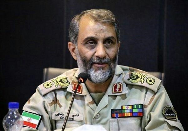 جانشین فرمانده ناجا: دشمن از هر غفلتی برای ضربه زدن به نظام استفاده میکند / امنیت ملت ایران تامین میکنیم