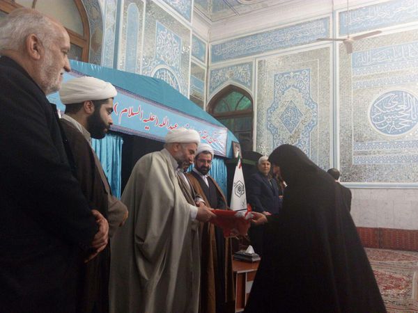 عکس/ بانوان خادم افتخاری آستان امامزاده عبدالله(ع) گرگان تجلیل شدند