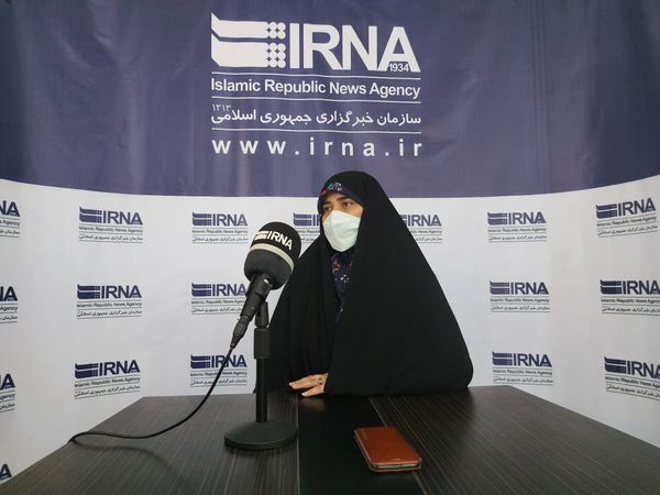 رویکرد آیت ا.. رئیسی به بانوان الگوی سوم، زن نه شرقی، نه غربی است