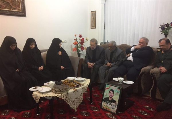 رئیس مجلس با خانواده شهید گرگانی امنیت پایدار؛ سید مهدی حسینی دیدار کرد