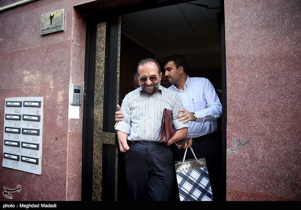 چرا باید عوامل ۸ ماه آشوب در تهران و عاملین شهادت۴۵نفر و دروغ زنندگان به انتخابات در فتنه ۸۸رفع حصر شوند؟