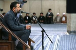 دانلود کلیپ مداحی محمود کریمی برای جانباختان منا در حضور رهبری