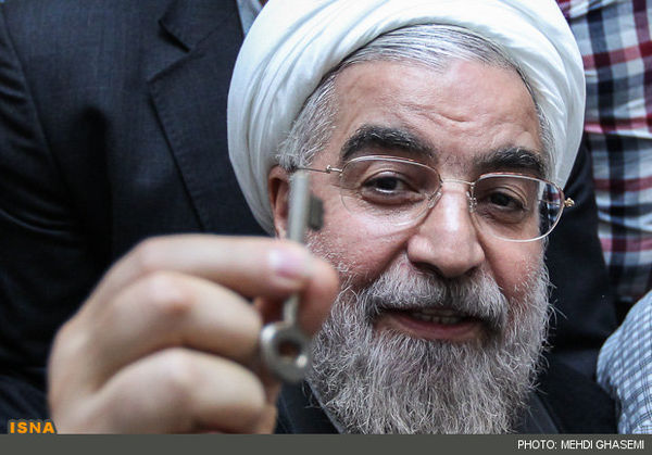 آقای روحانی! چرخ پنچر زندگی با ۷۰۰ هزار تومان نمیچرخد +فیلم