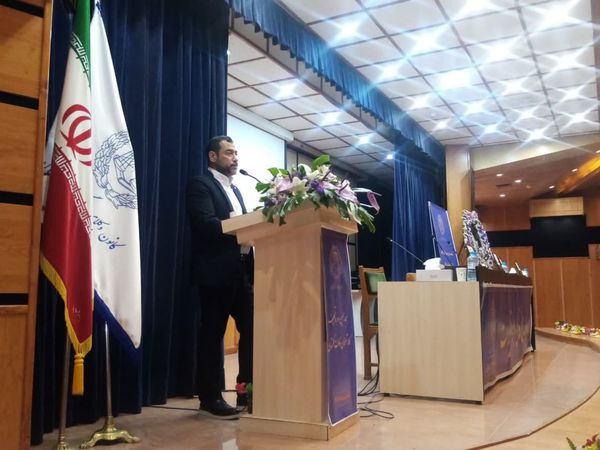 وکالت یک شغل خاص تجاری نیست