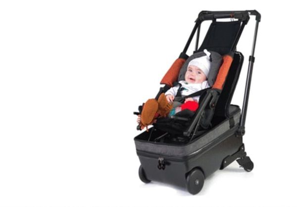 کالسکه حمل نوزاد روی چمدان+عکس