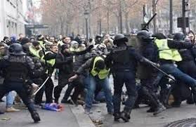 فیلم/ برخورد وحشیانه پلیس اسپانیا با کشاورزان