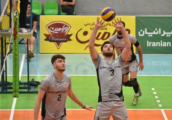  مسابقات والیبال سراسری کارکنان راه‌آهن کشور در گلستان آغاز شد 