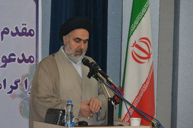 خدمات چهل ساله سپاه پاسداران انقلاب اسلامی نباید مورد غفلت قرارگیرد