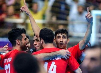 جعل کارت بازی فوتسالیست معروف توسط باشگاه مس