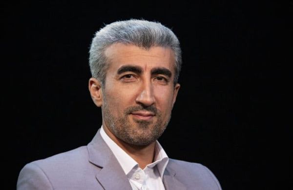 پرهیز از سیاسی کاری شرط اول اعتماد مردم به کاندیداها است