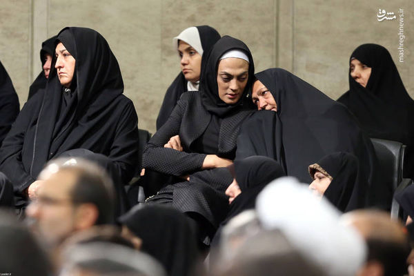 عکس/ الهه منصوریان در دیدار امروز رهبری