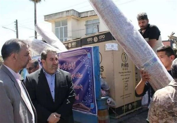 توزیع ۸۰۰ بسته لوازم خانگی بین سیلزدگان استان