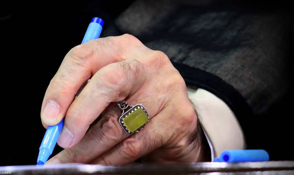 فیلم/ ابلاغ پیام قدردانی رهبر انقلاب کادر درمانی قم