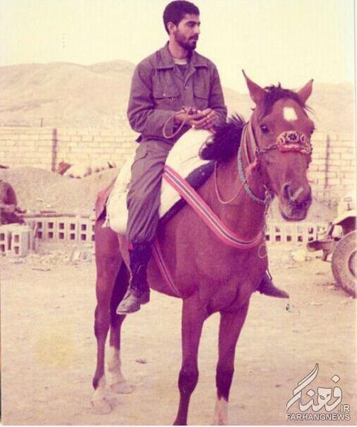 عکس / قاسم سلیمانی سوار بر اسب