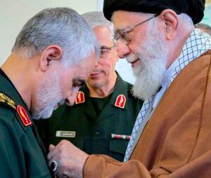 خاطر زینب سلیمانی از روزی که حاج قاسم مدال ذوالفقار را دریافت کرد
