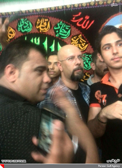 دوبلور عروسک "جناب خان"  در عزاداری محرم