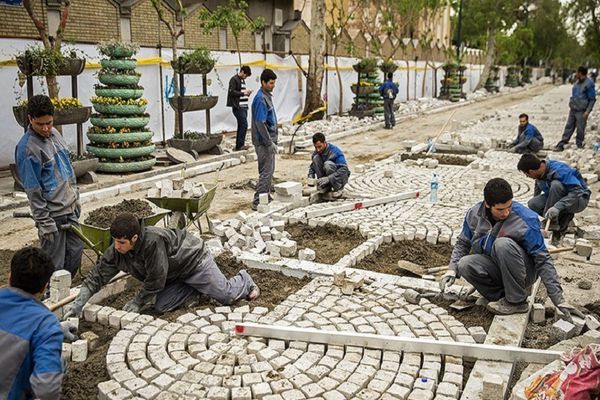گره کور ترافیکی در هسته مرکزی پایتخت با سنگ فرش شدن خیابان سی تیر