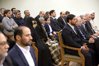 تصاویری از دیدار دست‌اندرکاران کنگره ۱۴هزار شهید جامعه کارگری کشور با رهبر انقلاب