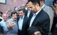 عکس سلفی با احمدی نژاد در مراسم ختم!