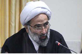 ماهیت استکبار به جوانان شناسانده شود