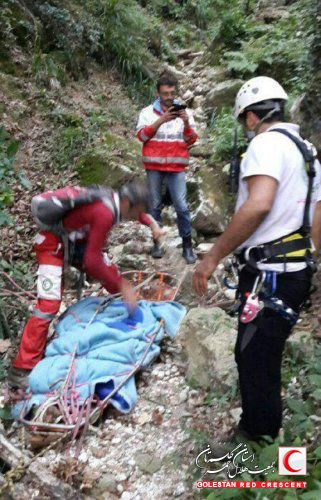 سقوط  مرگبار یک کوهنورد در ارتفاعات چکل سر منطقه جهان نمای کردکوی+تصاویر