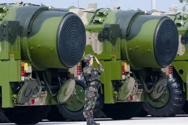 فیلم/ رونمایی از موشک اتمی "DF-۴۱"
