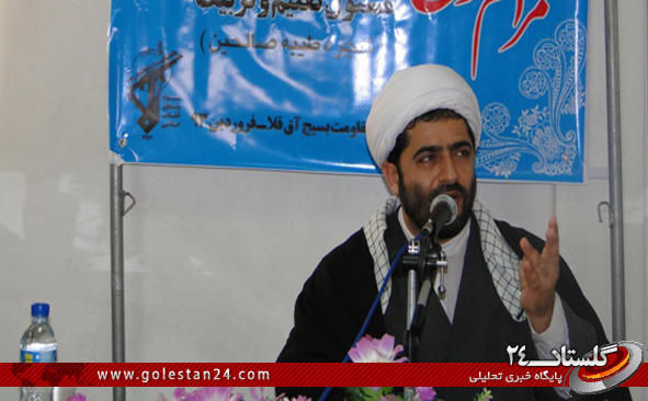 برخی از احزاب سیاسی برای رسیدن به اهداف خود، دست به تحریف شخصیت امام (ره) می زنند