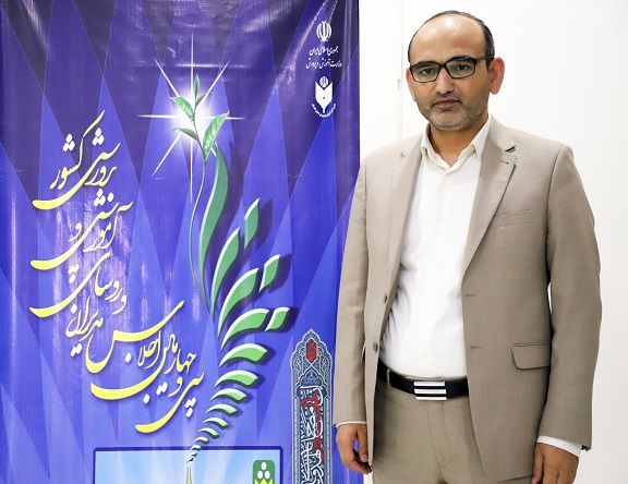 طرح (بوم ) مدرسه، خلاقانه و نقش آفرین در حل مسائل و تربیت دانش آموزان است که مبتنی بر اهداف سند تحول بنیادین می باشد
