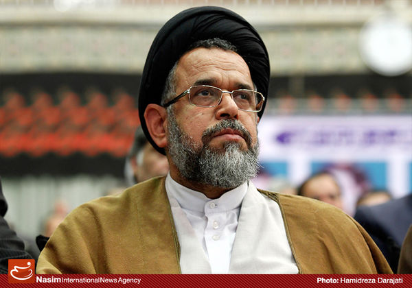 قانون اساسی کشور چیزی به عنوان شورای رهبری ندارد/ برخی ذهن مردم را دچار شبهه نکنند