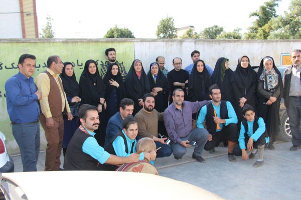 حضورکاروان بهار مهربانی در کمپ های سیل زدگان