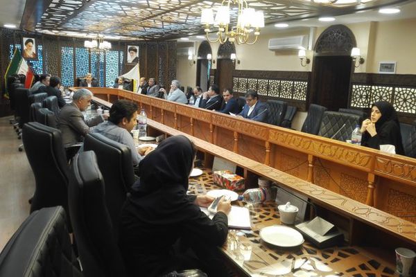 دریافت عوارض از سد معبر غیرقانونی است
