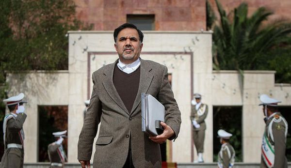 غریبهای در وزارت راه و شهرسازی!