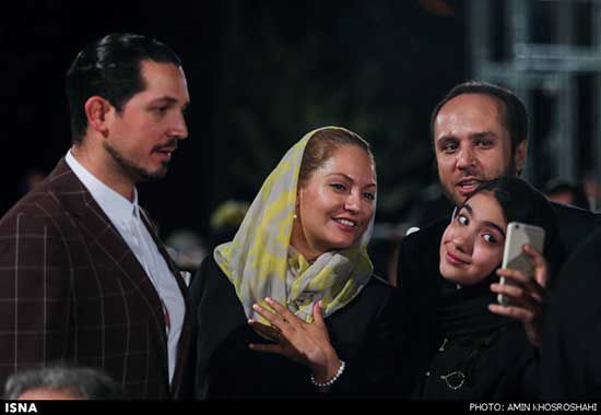 عکس/ سلفی با مهناز افشار و همسرش در جشن خانه سینما
