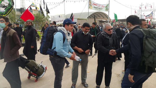 عکس/ فتح الله زاده در پیاده روی اربعین 