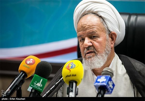 مگر فتنههای صدر اسلام فراموش شده که فتنه ۸۸ فراموش شود