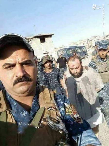 عکس/ سلفی با فرمانده داعشی