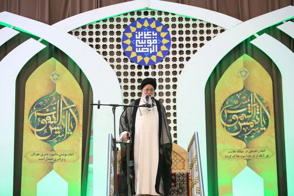 استدلال منطقی امام جمعه مشهد مقدس درباره عدم جواز اجرای کنسرت در مشهد مقدس