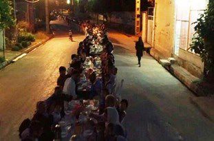 افطاری 3 هزار نفری در آستان مقدس امامزاده عبدالله (ع)