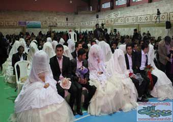 جشن ازدواج آسان ۵۲ زوج جوان در آزادشهر برگزار شد + تصاویر
