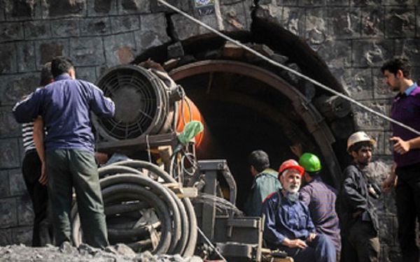 بازنشستگان مشاغل زیان آور منتظر افزایش حقوق باشند؟
